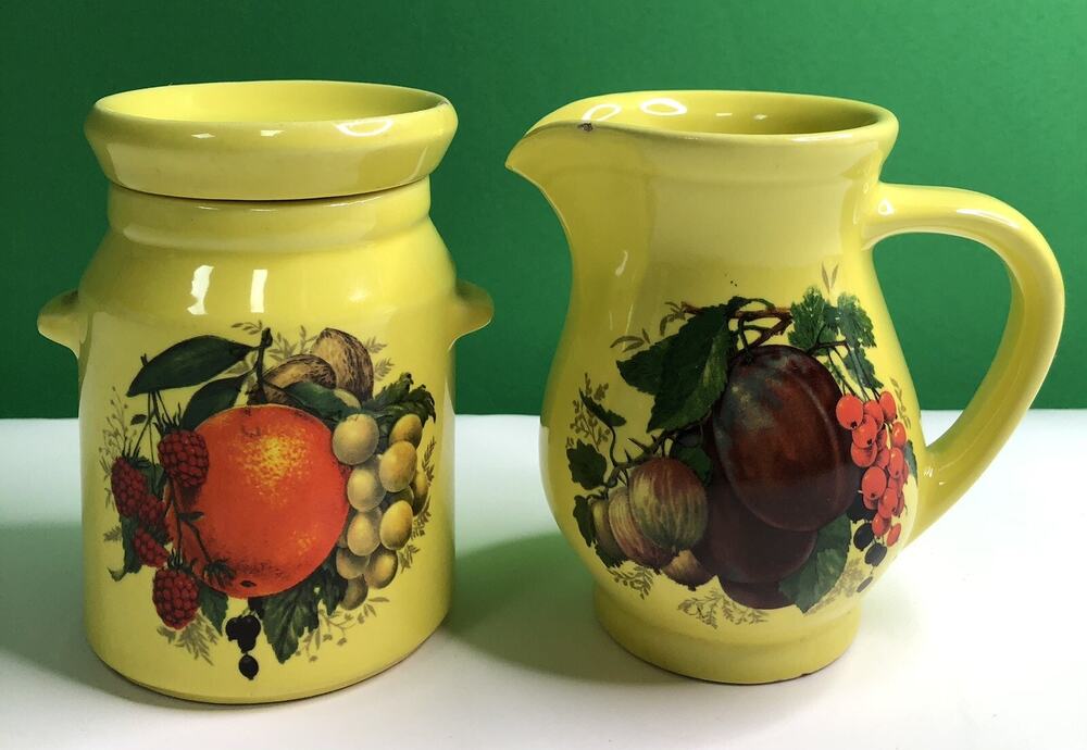 MCM HYALYN USA Pottery Pair Sugar With Lid #907 & Creamer #906 Fruits & Berries